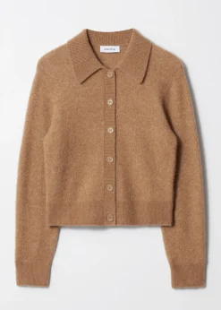 Strickjacke mit Kragen