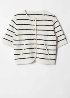 Strukturierte Strickjacke mit kurzen Ärmeln