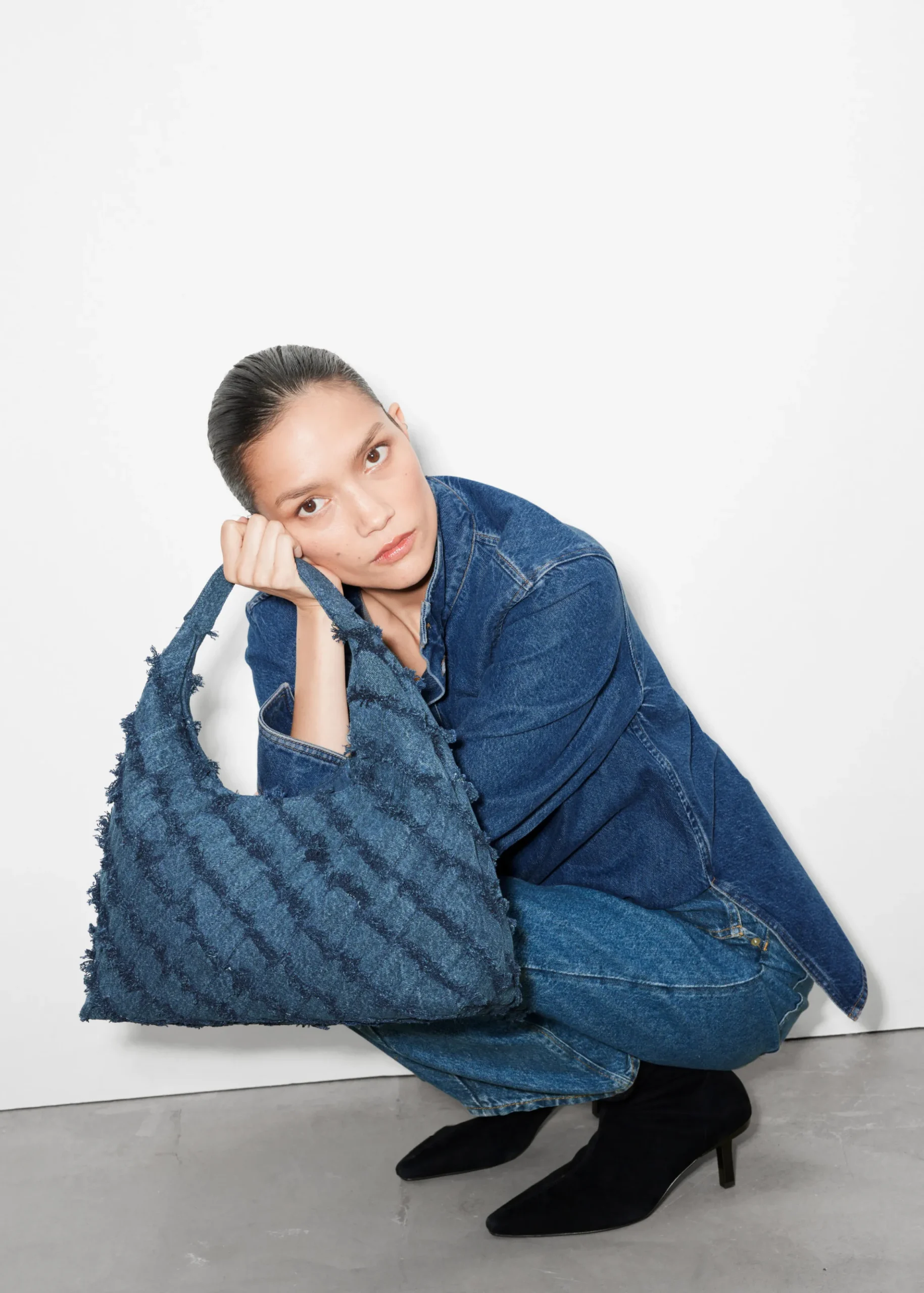Tragetasche aus Denim in Flechtoptik