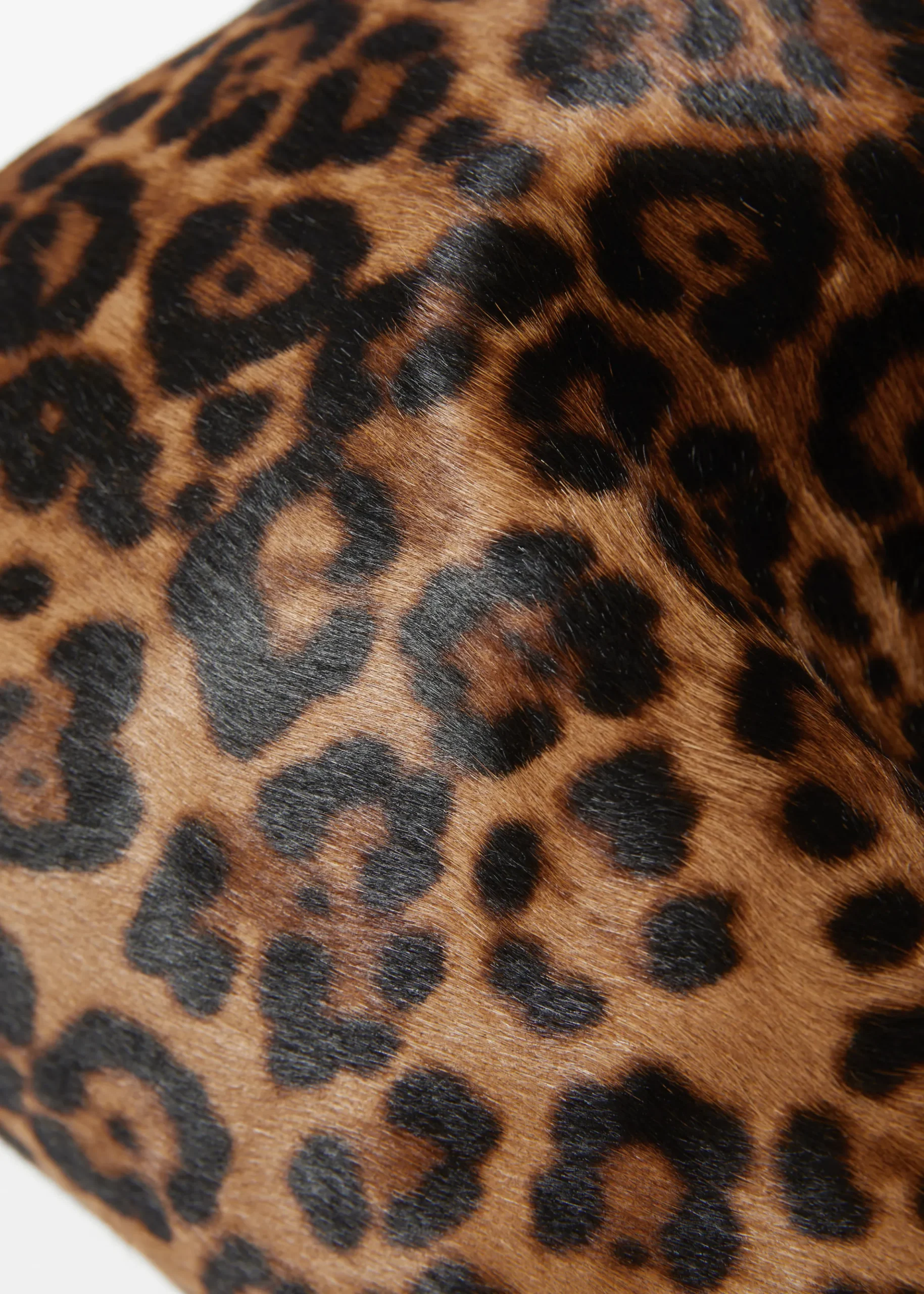 Tragetasche aus Leder mit Leopardenmuster