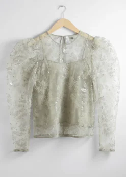 Transparente Organza-Bluse mit Stickerei