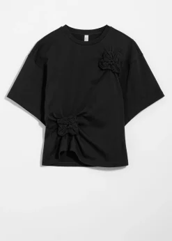 T-Shirt mit Blumenapplikation