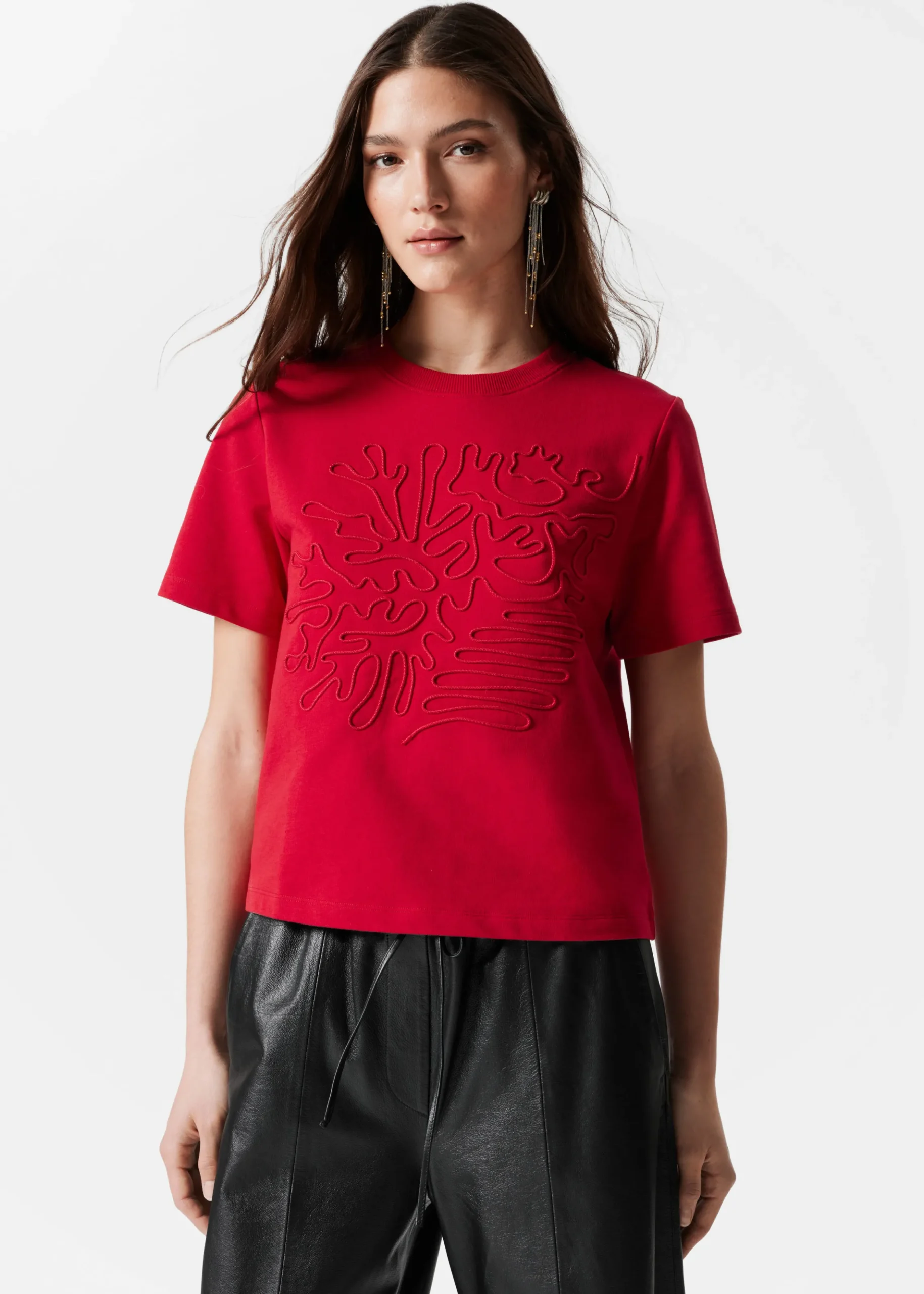 T-Shirt mit Blumenapplikation