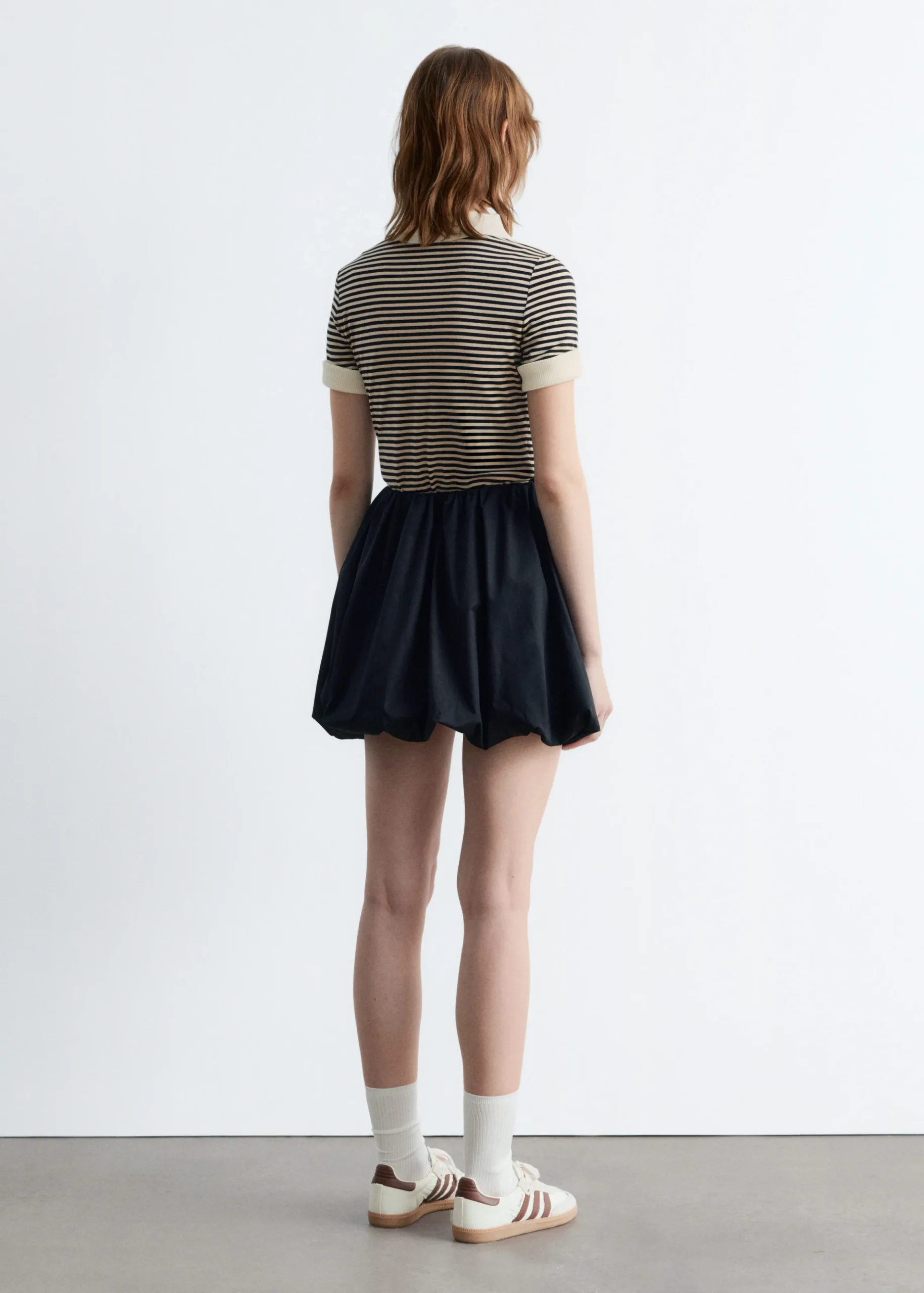 T-Shirt mit Stickerei