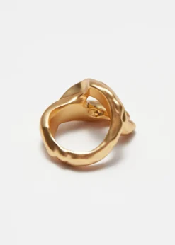 Unregelmäßig geformter Ring