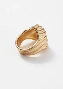 Unregelmäßig geformter Ring