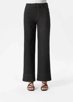 Verkürzte Jeans mit geradem Bein