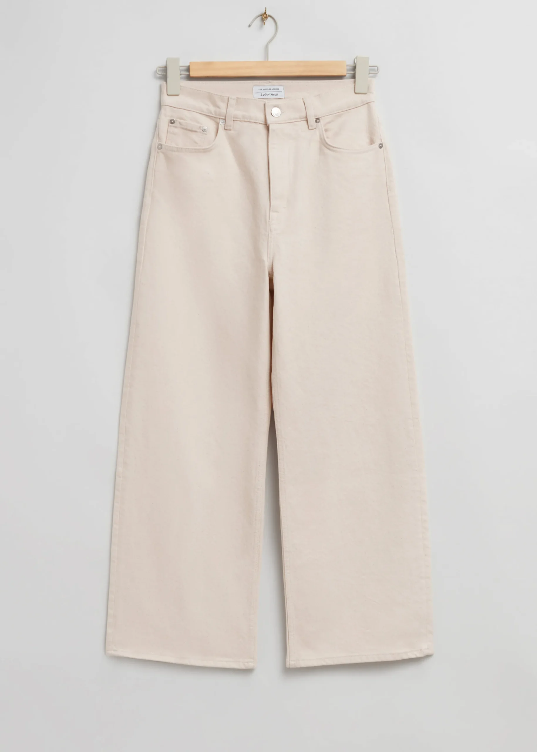 Verkürzte Jeans mit weitem Bein