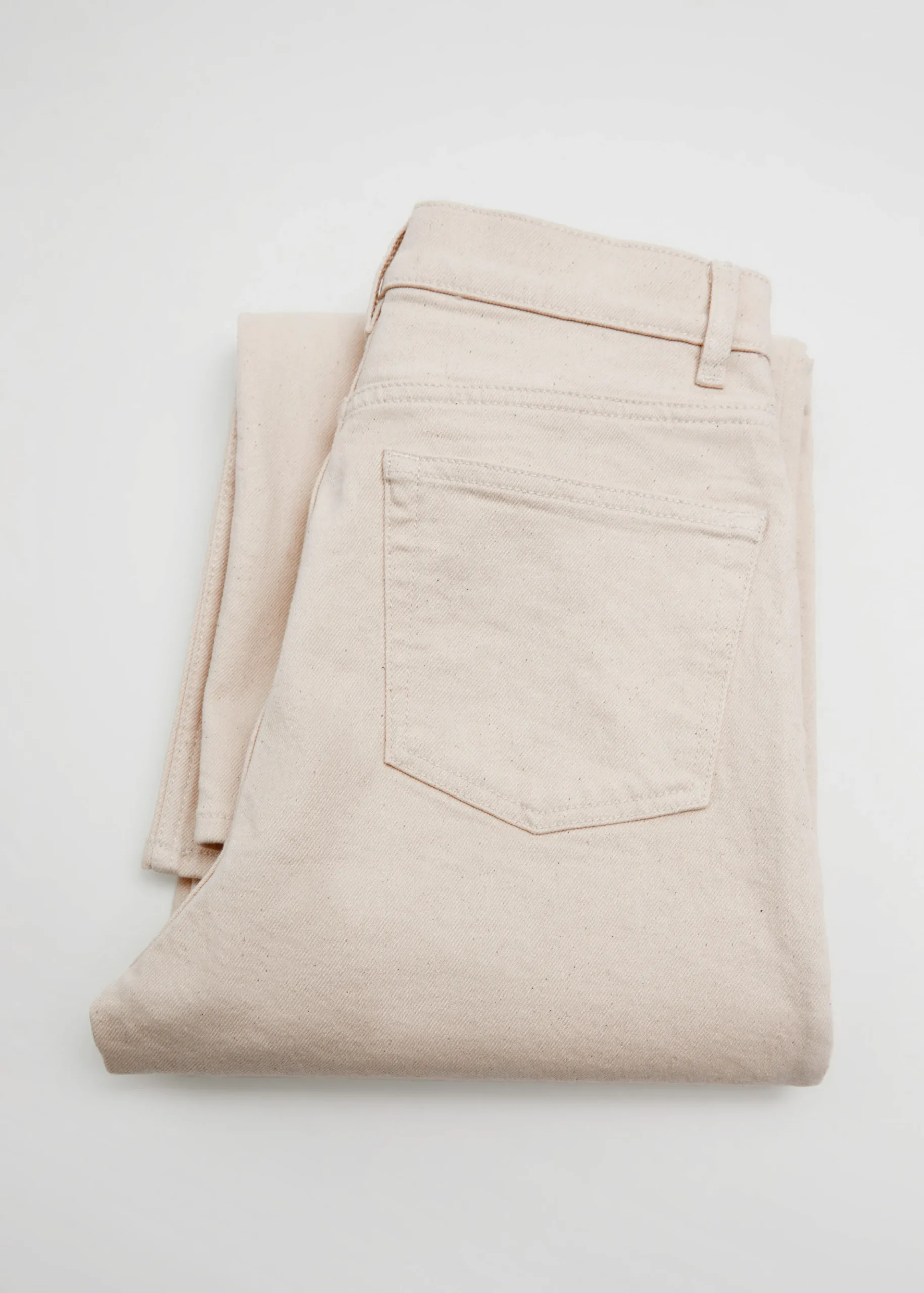 Verkürzte Jeans mit weitem Bein