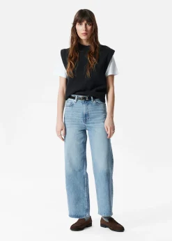Verkürzte Jeans mit weitem Bein