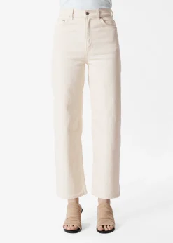Verkürzte Jeans mit weitem Bein