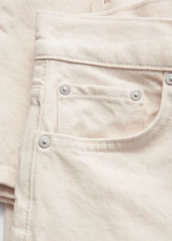 Verkürzte Jeans mit weitem Bein