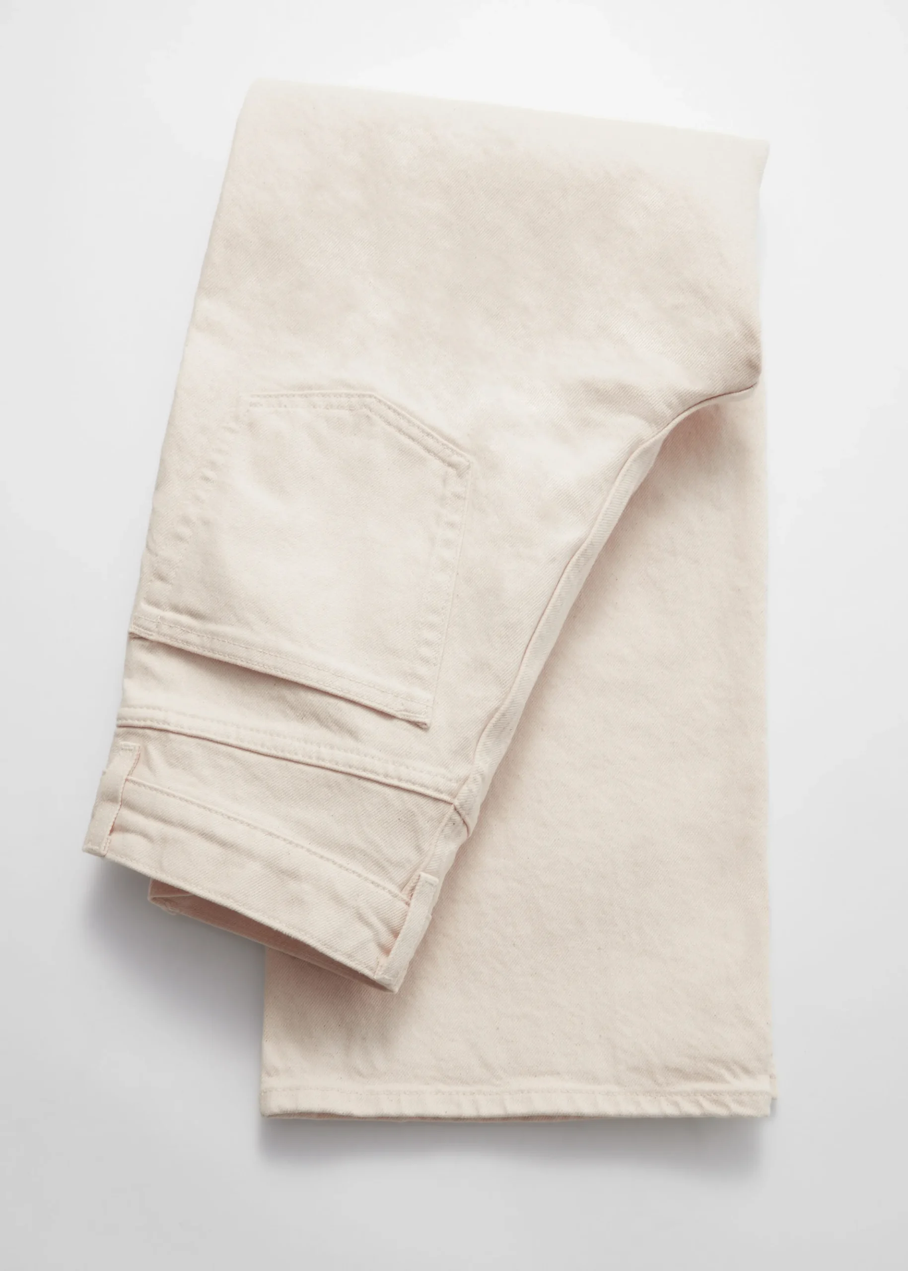 Verkürzte Jeans mit weitem Bein