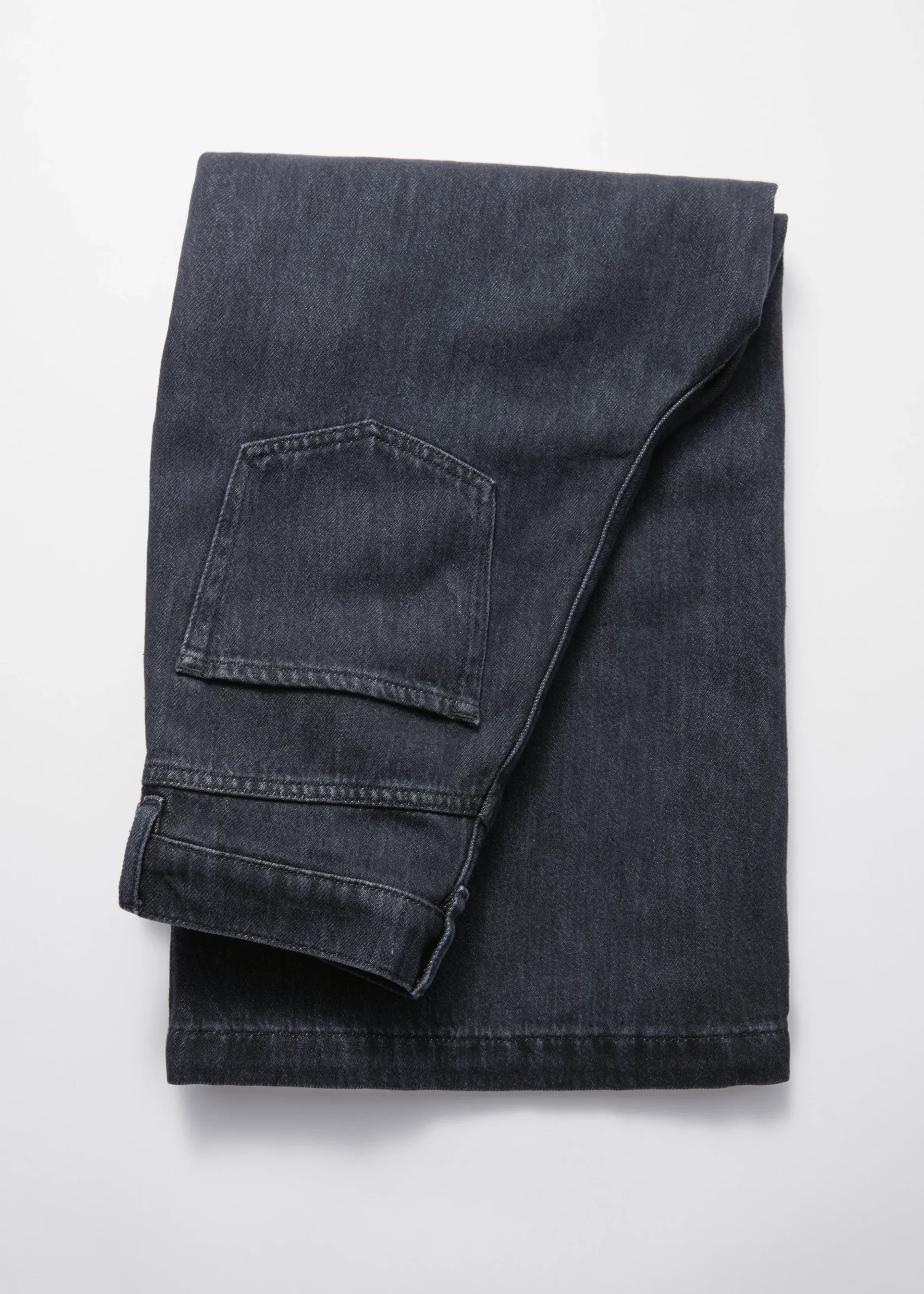 Verkürzte Jeans mit weitem Bein