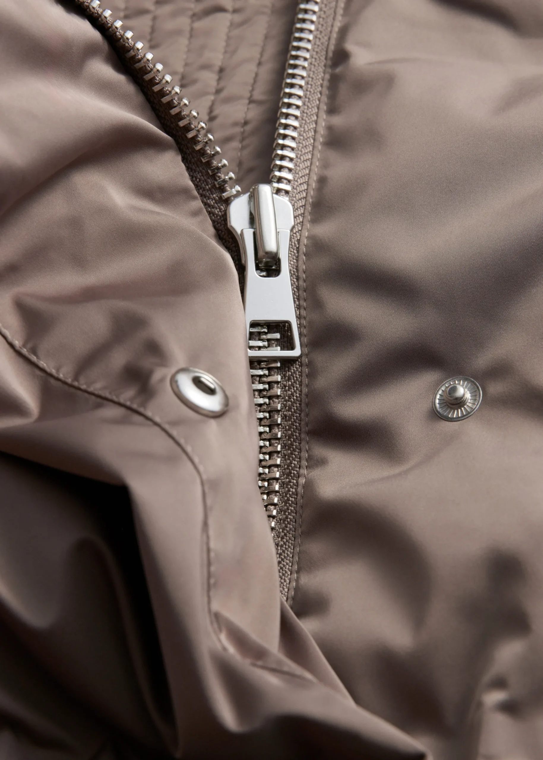 Wattierte Daunenjacke