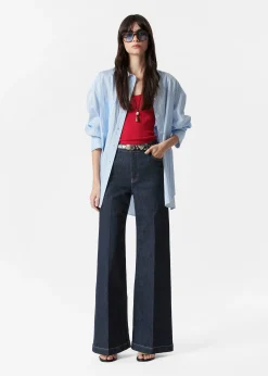 Weite Jeans mit Bügelfalten