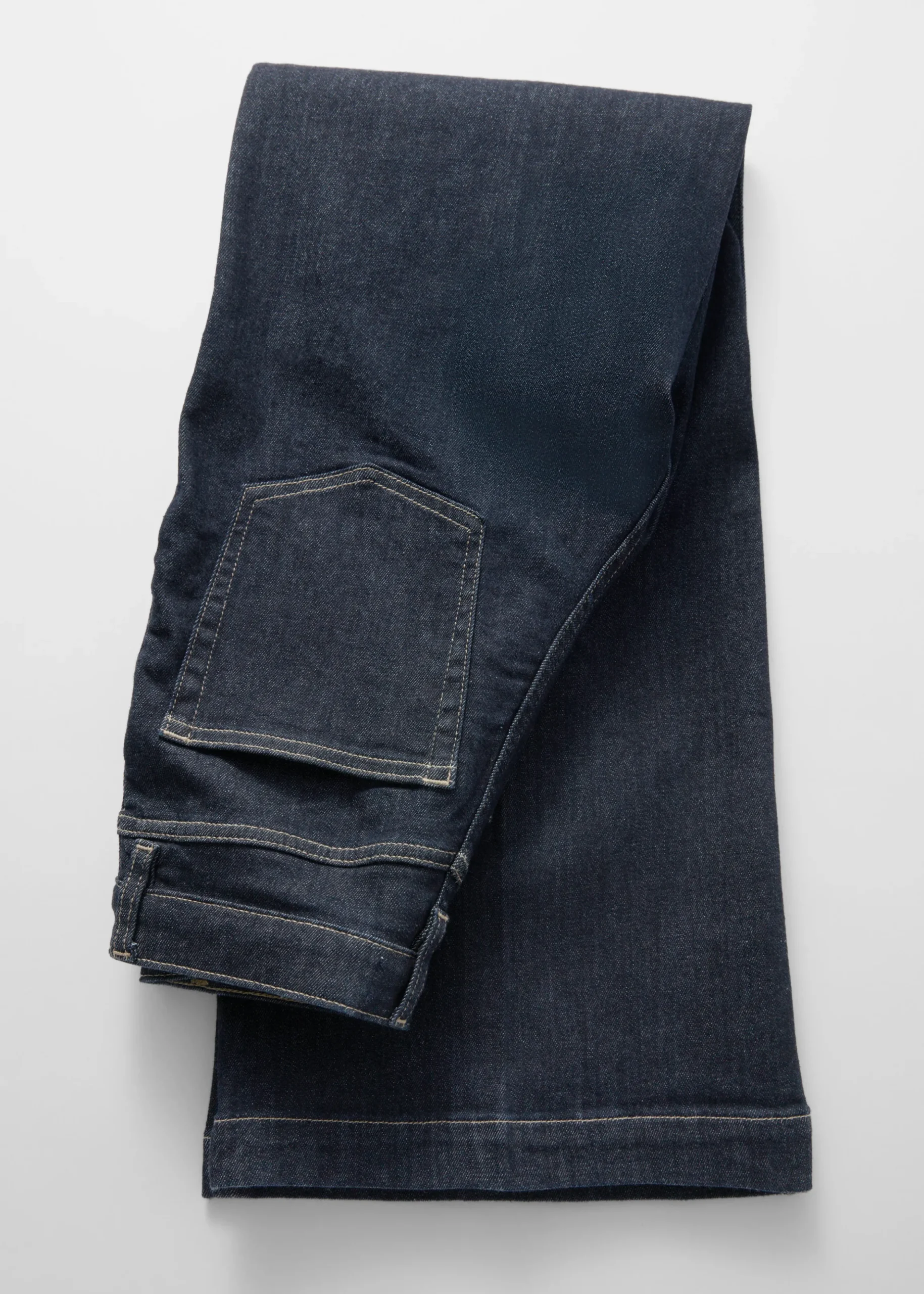 Weite Jeans mit Bügelfalten