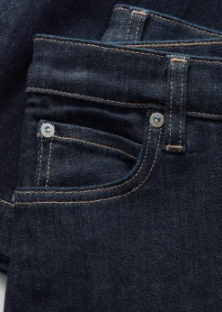 Weite Jeans mit Bügelfalten