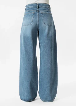 Weite, lange Jeans