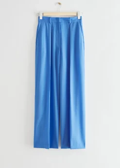Weite Wollhose