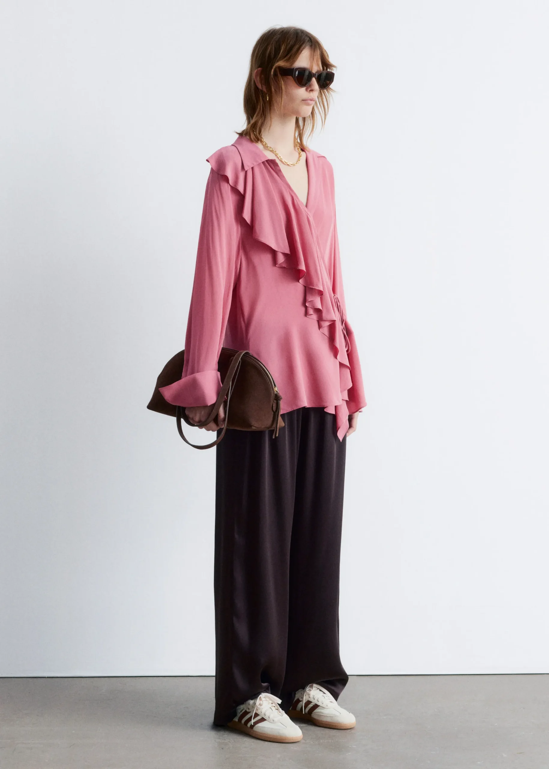 Wickelbluse mit Rüschen